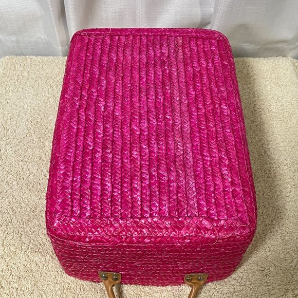 Set of 4 Baskets Pink Pattern Woven Baskets Excellent Condition! - Picture 13 of 13